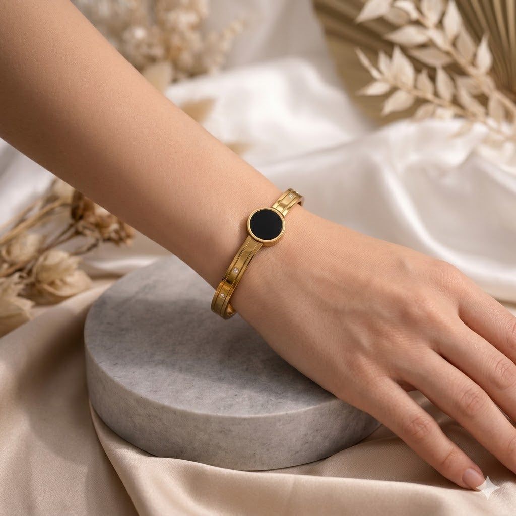 Stainless steel Onyx bracelet handcuff