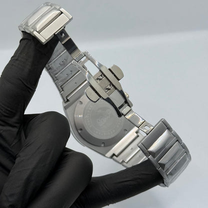 Hublot diamond cut black dial WATCH