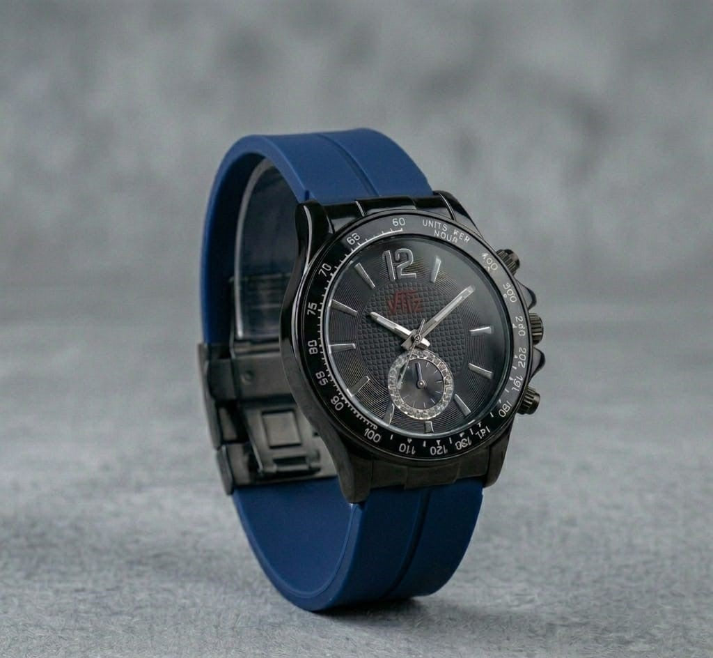 Round Dial Rubber Silicone Strap Watch with Magnet Lock