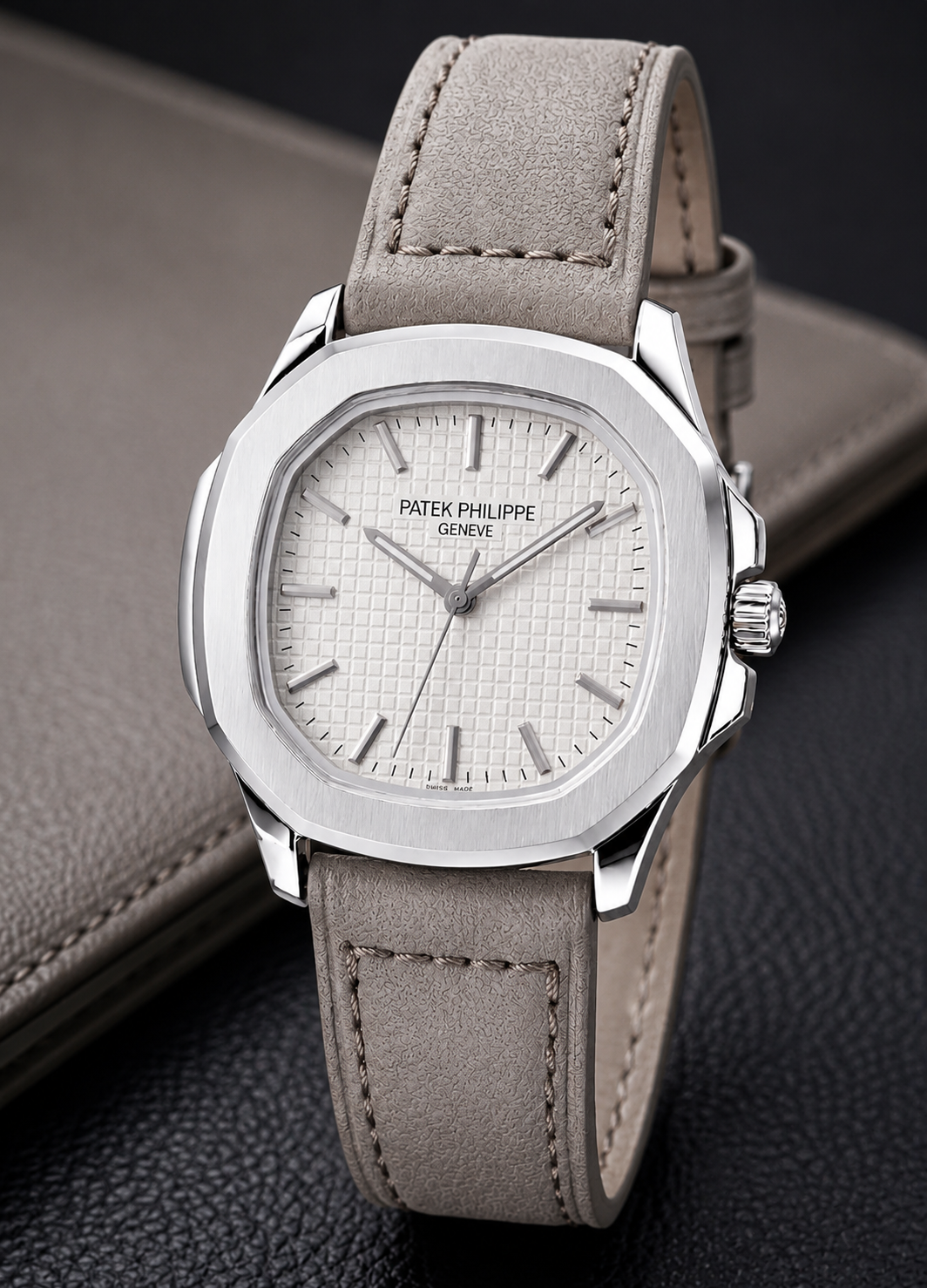 Megnet Lock Nautilus-Inspired Sports Watch – Textured Waffle Dial & Leather Strap